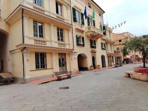 AttivitÃ  Commerciale Pietra Ligure